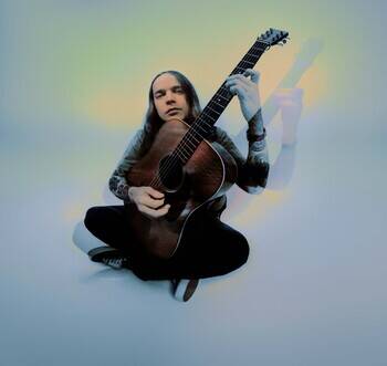 Billy Strings (photo credit: Dana Trippe)